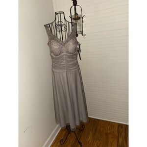 JS Boutique Women's Silver Sleeveless V-Neck Evening Gown 12 mother of the bride
